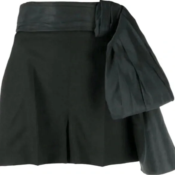 New! McQueen Black Tailored Bow Shorts - Size IT 40/US 4 - Picture 2 of 5